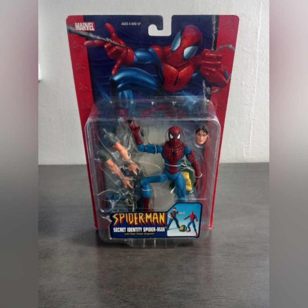 2004 Toy Biz Marvel Spider-Man Secret Identity SpiderMan W Peter Parker Disguise